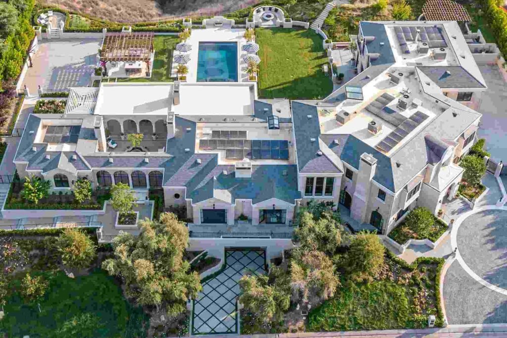 trae young house