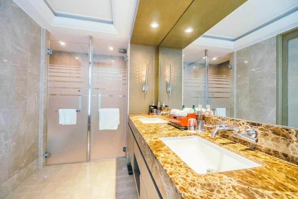 Luxury Redefined Rihanna's Beverly Hills Mansion's Bathrooms and Suite Amenities